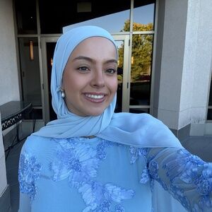 Meet your Posher, Nour